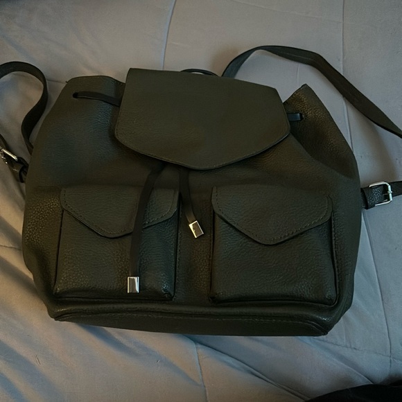 Zara Handbags - Beautiful new w tag Zara bag. Back pack style! Perfect medium size